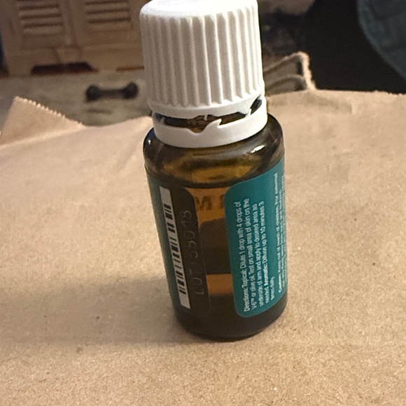 Peppermint Essential Oil 15ml Young Living open but unused - Picture 2 of 3